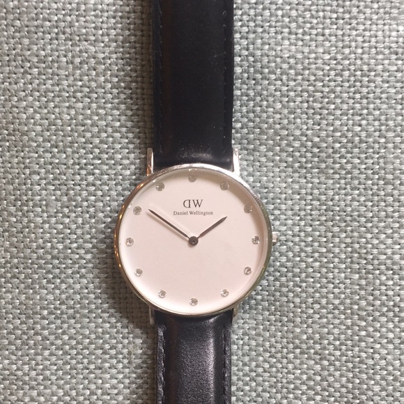 Daniel Wellington women’s watch - Picture 4 of 5